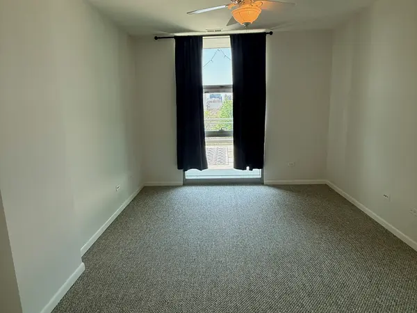 225 S Sangamon ST #310, Chicago, IL 60607