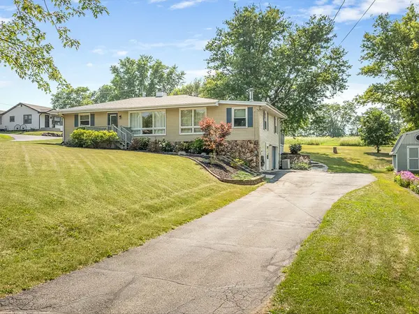 3680 Grove RD, Pecatonica, IL 61063