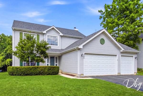 566 W Wildspring RD, Round Lake, IL 60073