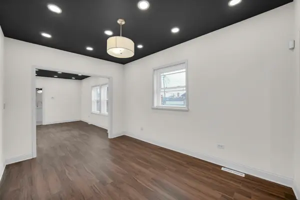 9321 S Green ST, Chicago, IL 60620
