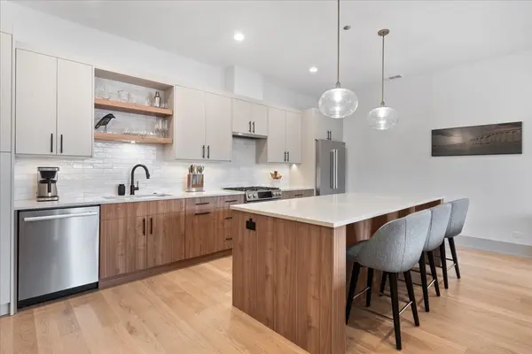 1548 W Ardmore AVE #2F, Chicago, IL 60660