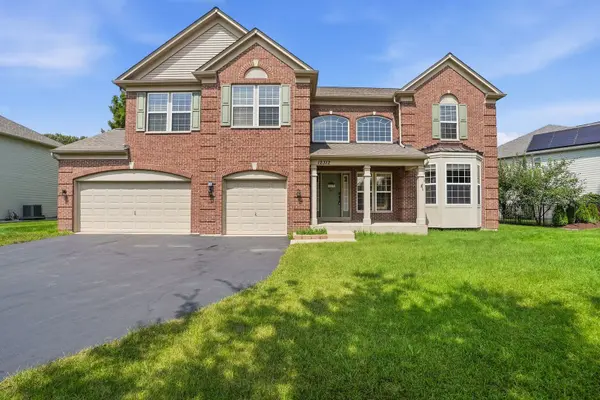 12312 BLUE IRIS LN, Plainfield, IL 60585