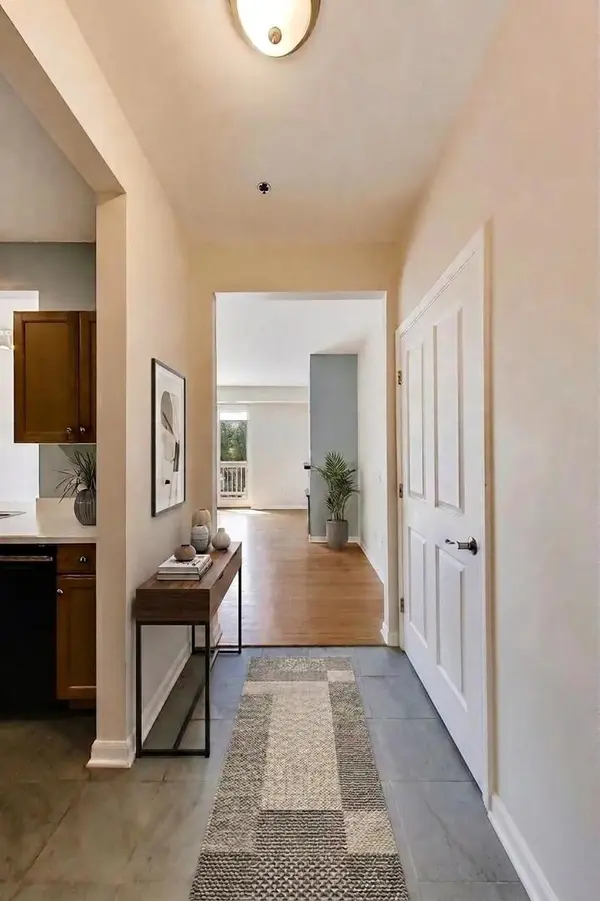 2951 CENTRAL ST #307, Evanston, IL 60201
