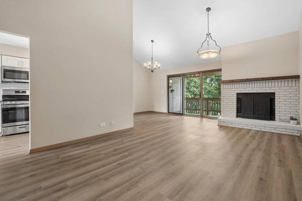 602 Country LN, Des Plaines, IL 60016
