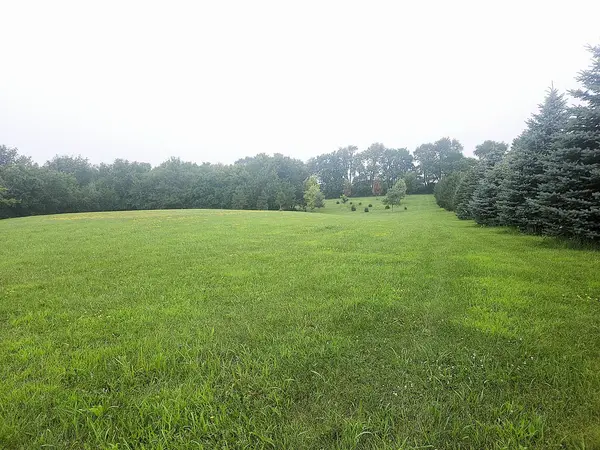 2141 Whitetail LN, Dixon, IL 61021
