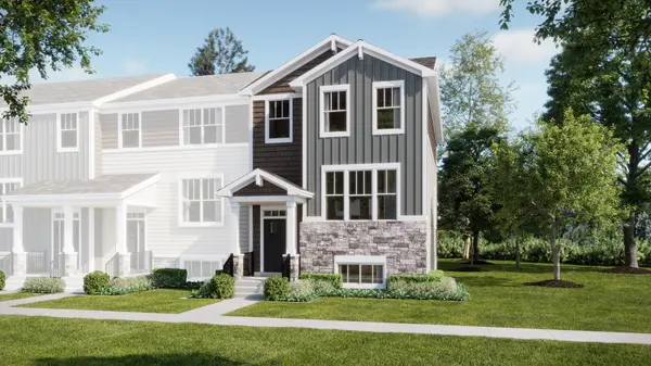 523 Red Oak CIR, Volo, IL 60020