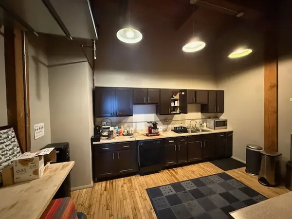 4001 N Hermitage RD #310, Chicago, IL 60613