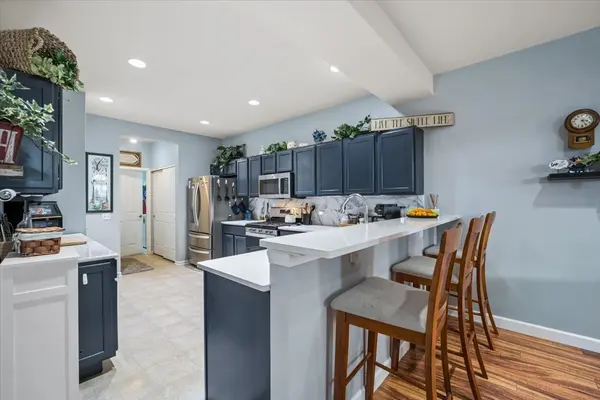 640 Schumann ST, Woodstock, IL 60098