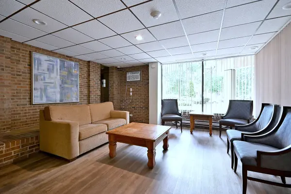 2325 N Neva AVE #401B, Chicago, IL 60707