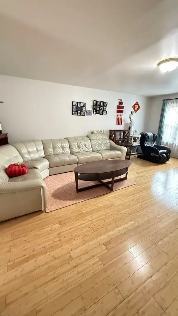3524 S Lituanica AVE, Chicago, IL 60609