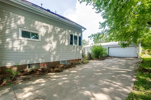 105 7th ST, Lincoln, IL 62656
