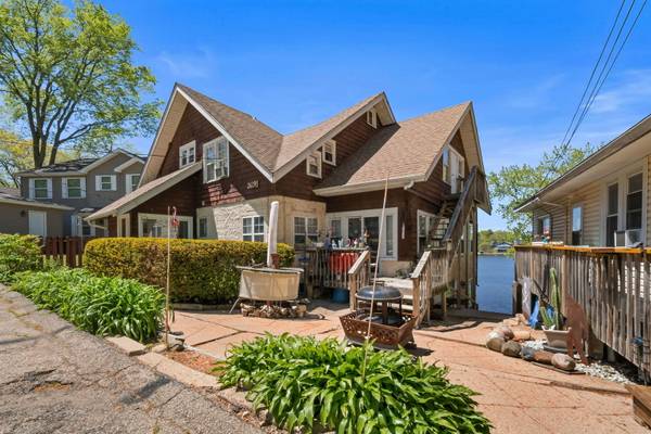 26198 W Spring Grove RD, Antioch, IL 60002