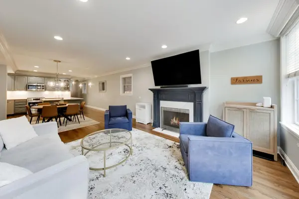 3507 N Reta AVE #1, Chicago, IL 60657