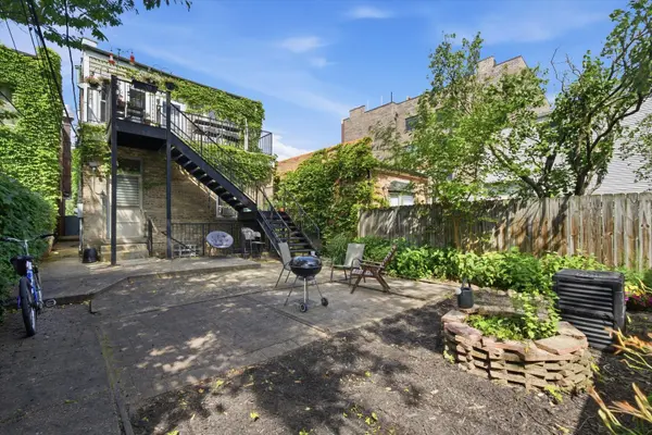 5051 N Lincoln AVE, Chicago, IL 60625