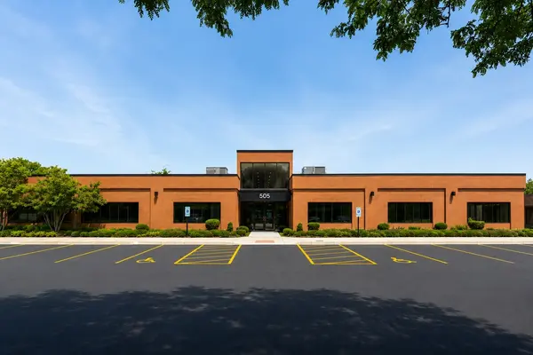 505 E Golf RD, Arlington Heights, IL 60005
