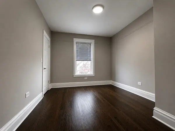 956 N Central Park AVE, Chicago, IL 60651