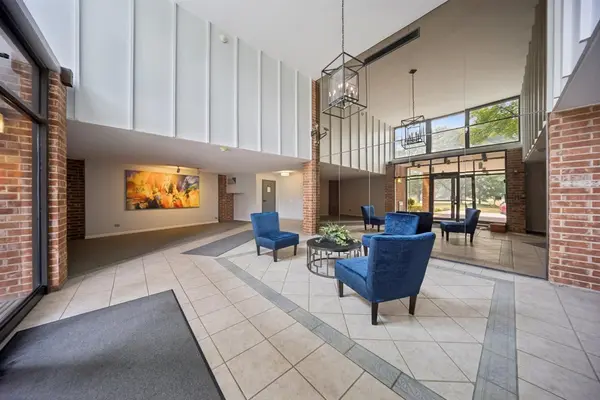 1405 E Central RD #118C, Arlington Heights, IL 60005