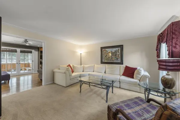 228 Winslow CT, Naperville, IL 60565