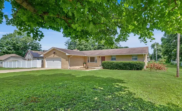 408 E Victory ST, Sidney, IL 61877