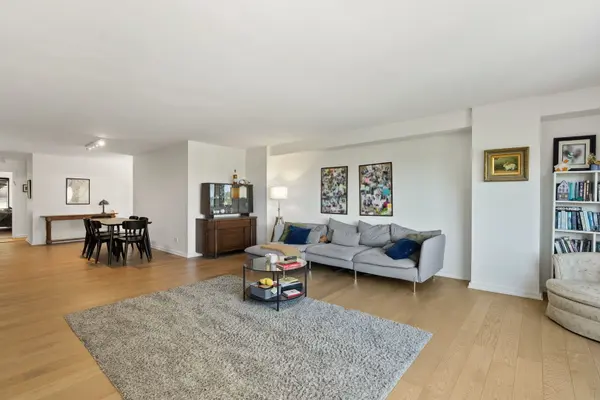 3100 N Lake Shore DR #601, Chicago, IL 60657