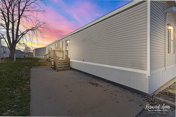 30 Saint Michaels DR, Bourbonnais, IL 60914