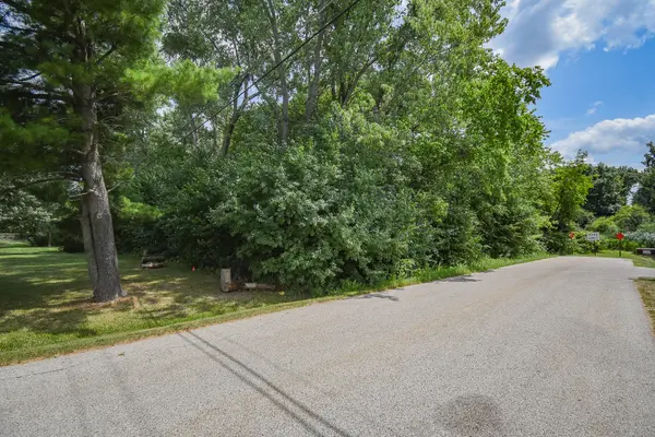 12362 W Graves AVE, Beach Park, IL 60087