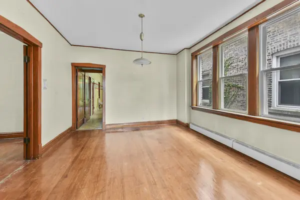 4225 S California AVE, Chicago, IL 60632
