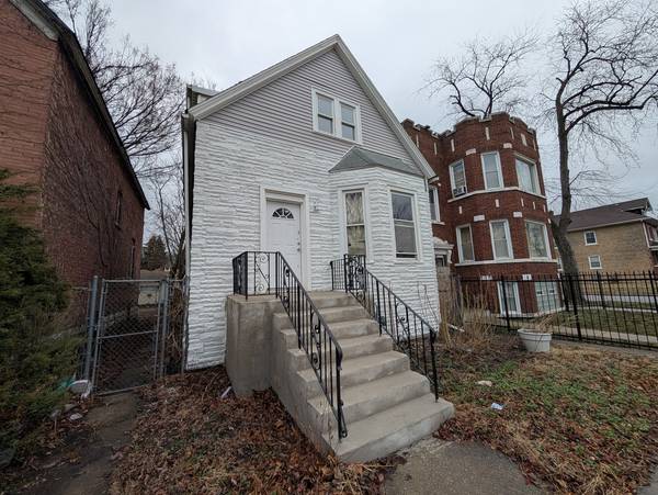 654 E 92nd PL, Chicago, IL 60619