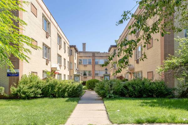 2007 W Touhy AVE #207, Chicago, IL 60645