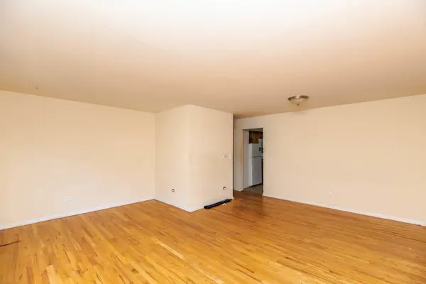 2007 W Touhy AVE #207, Chicago, IL 60645
