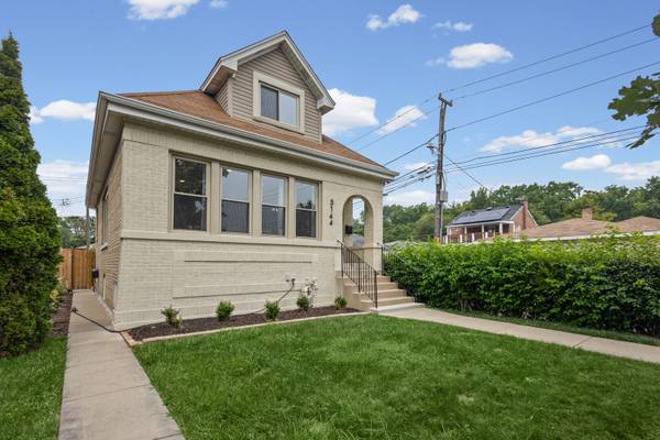 5144 N Kolmar AVE, Chicago, IL 60630