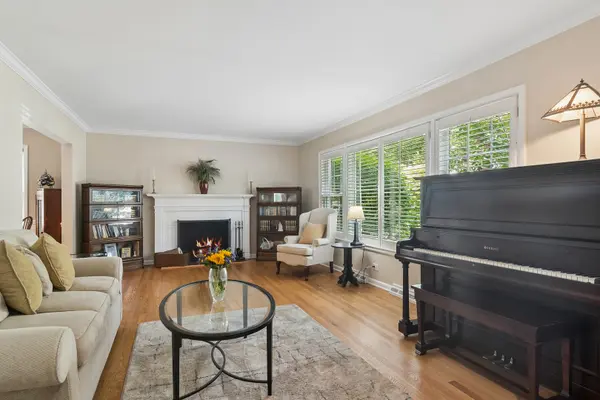 511 S Walnut AVE, Arlington Heights, IL 60005