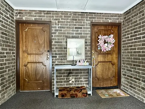 264 E Bailey RD #H, Naperville, IL 60565