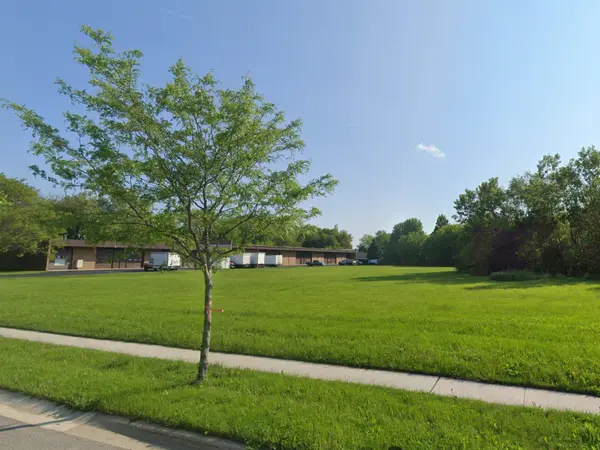 1782 Cumberland Pkwy, Algonquin, IL 60102