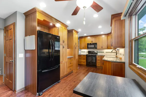 18207 W Big Oaks RD, Grayslake, IL 60030