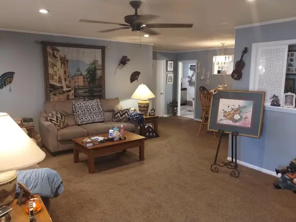600 S Skyline, Carbondale, IL 62901
