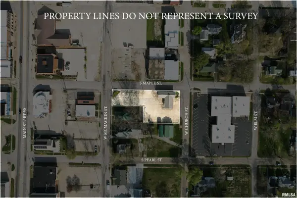 300 W CHURCH ST, Salem, IL 62881