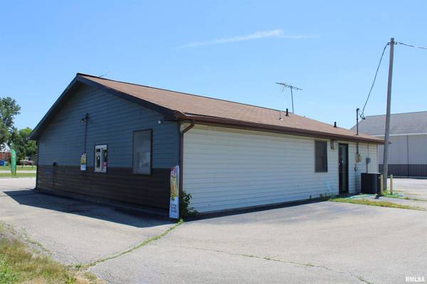 1235 W BROADWAY ST, Centralia, IL 62801