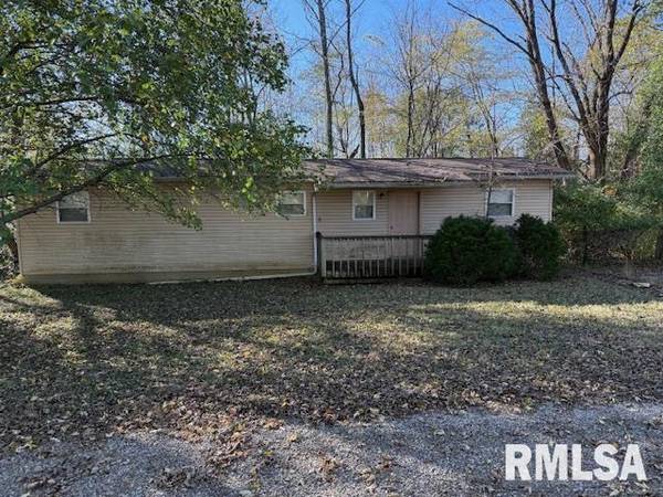 40 Crockett RD, Carbondale, IL 62901