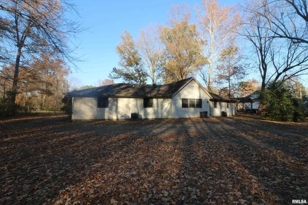 200 E Diaz ST, Herrin, IL 62948