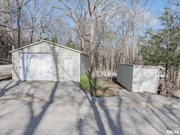 565 Dutton Chapel RD, Golconda, IL 62938