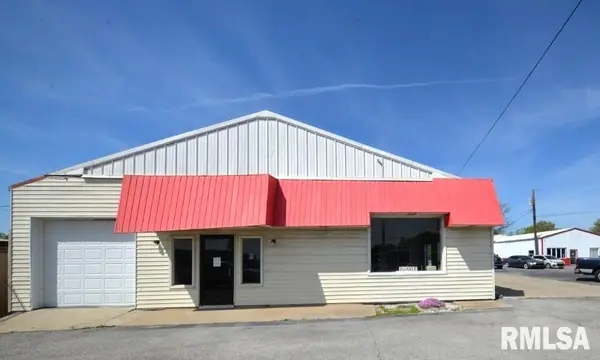 4706 & 4708 BROADWAY ST, Mt Vernon, IL 62864