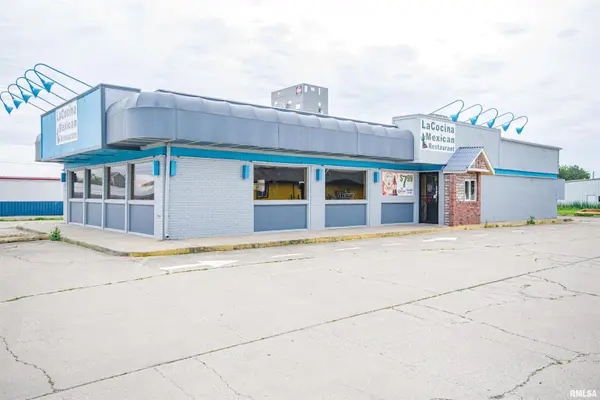 1407 W MAIN ST, Salem, IL 62881