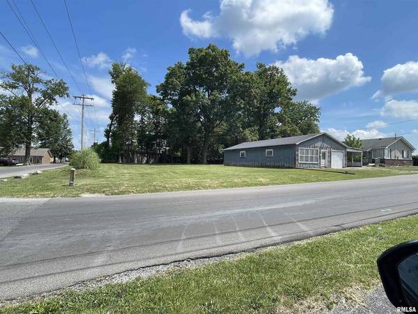 1504 W Dufour ST, Marion, IL 62959