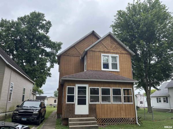 404 N BEECH ST, Centralia, IL 62801