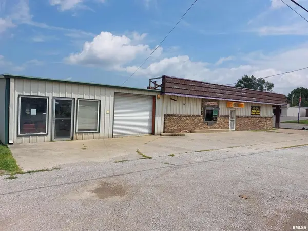 823 S 10TH ST, Mt Vernon, IL 62864