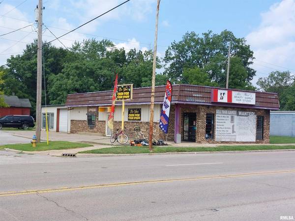 823 S 10TH ST, Mt Vernon, IL 62864