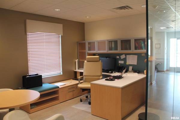 3415 Office Park DR #D, Marion, IL 62959