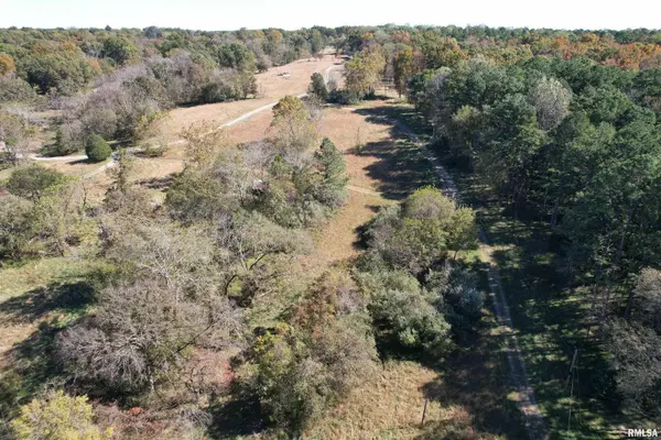 000 Lusk RD, Golconda, IL 62938