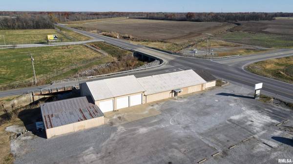 1421 N MAIN ST, Harrisburg, IL 62946